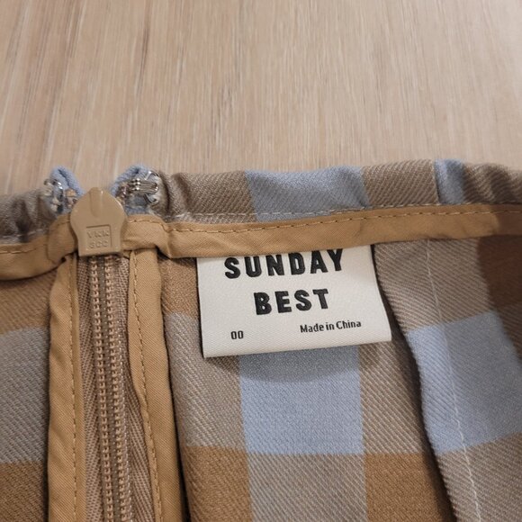 SUNDAY BEST | Aritzia Plaid Skirt | Sz. 00 - Picture 3 of 5